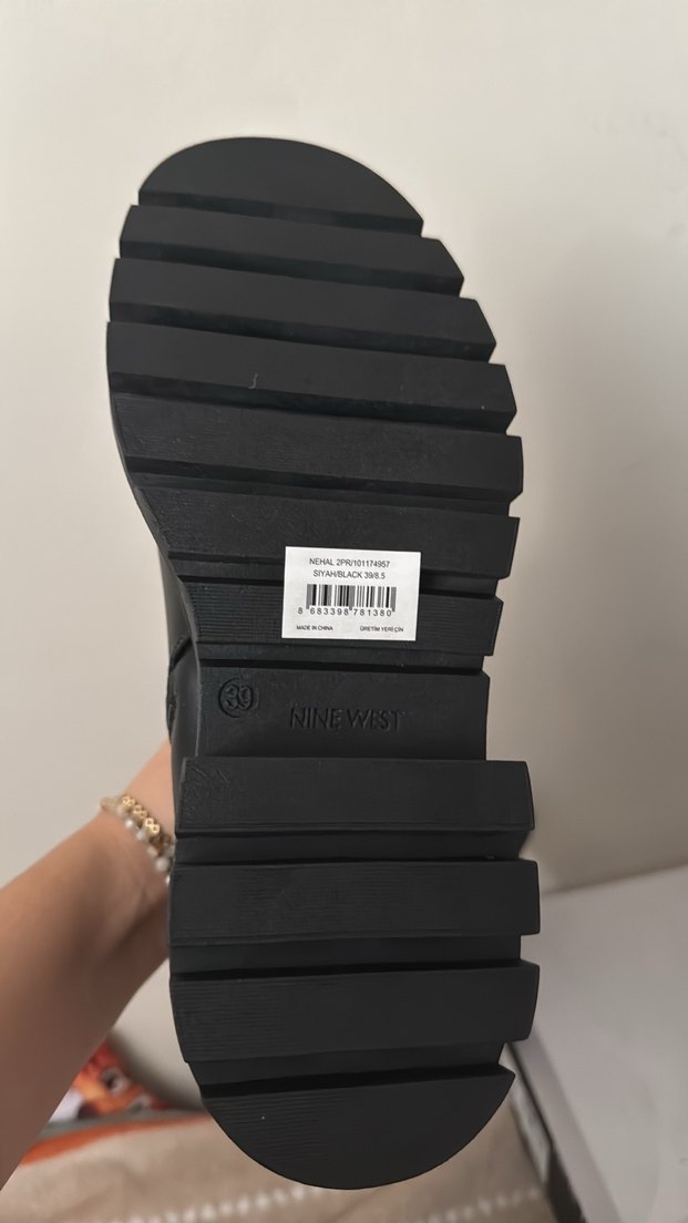 Siyah Kadın Diz Boyu Lastik Botlar - Görsel 3