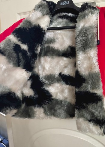 Kürk Detaylı Kırmızı Erkek Çocuk Kaban - Görsel 5