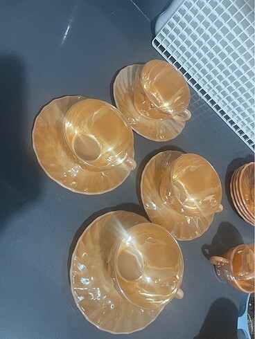 4 kişilik çay ve nescafe fincan seti