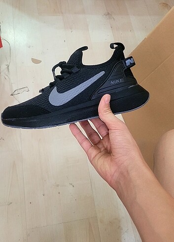 Spor ayakkabi