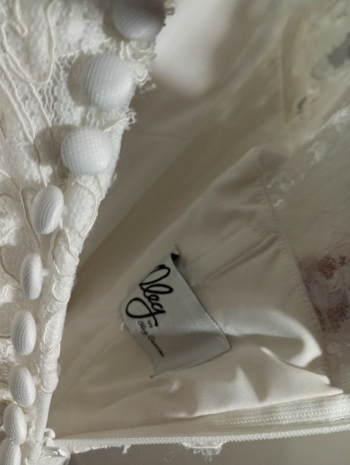 V Yaka Strappy Klasik Prenses Gelinlik - Görsel 5