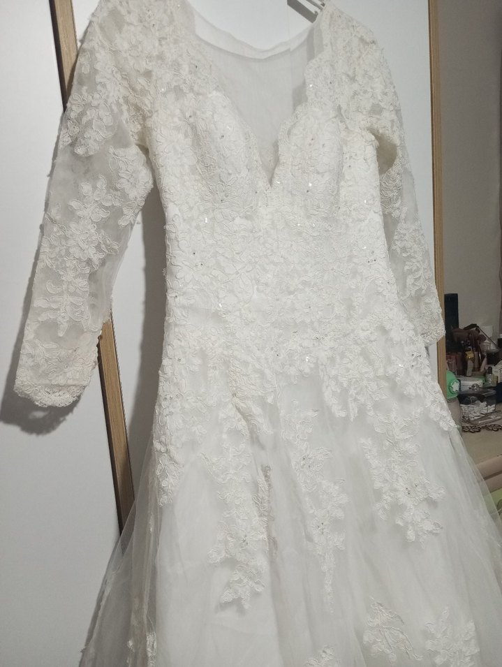 V Yaka Strappy Klasik Prenses Gelinlik - Görsel 2