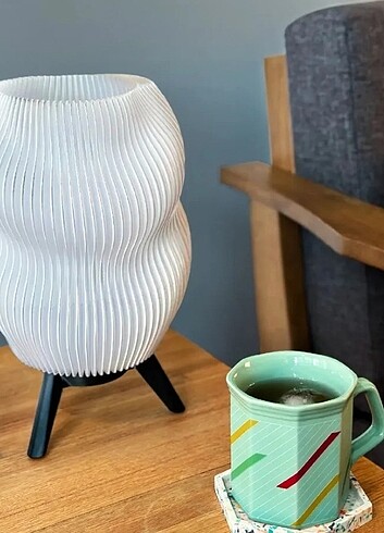 Diğer Modern tasarım masa ve gece lambası model swirl