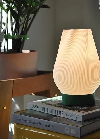 Beden Modern tasarım masa ve gece lambası model tulip