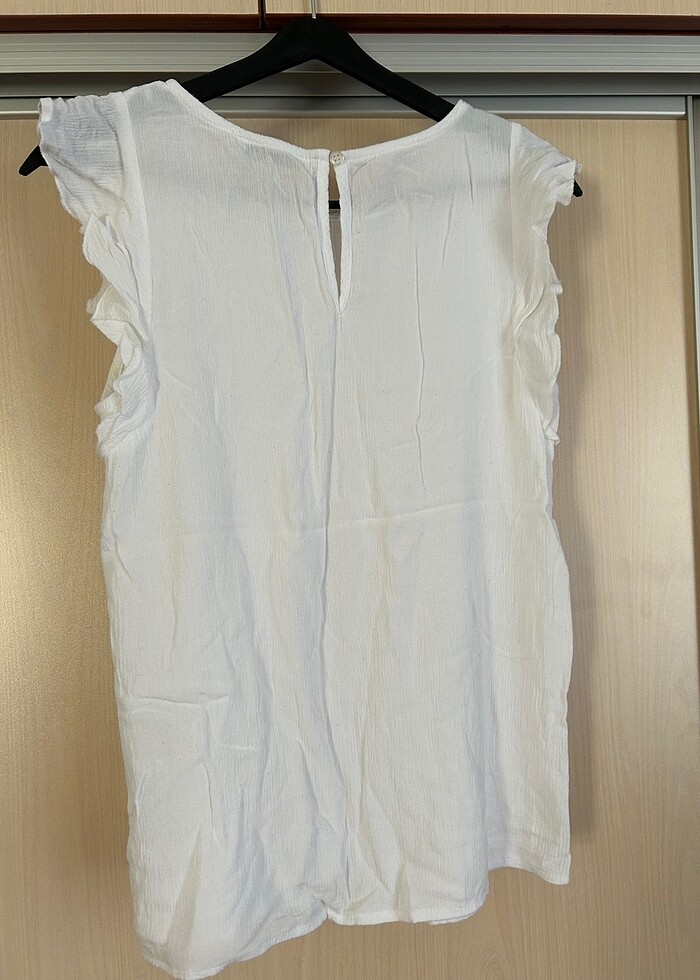 LCW beyaz üst - Görsel 3