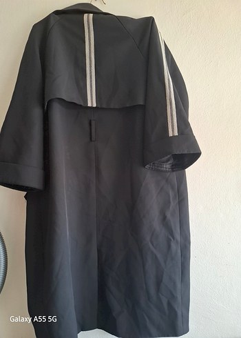 Kadın Siyah Kısa Kollu Uzun Trençkot - Görsel 2