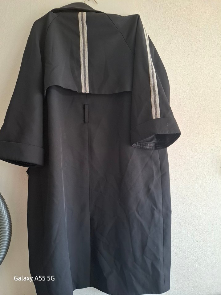 Kadın Siyah Kısa Kollu Uzun Trençkot - Görsel 2