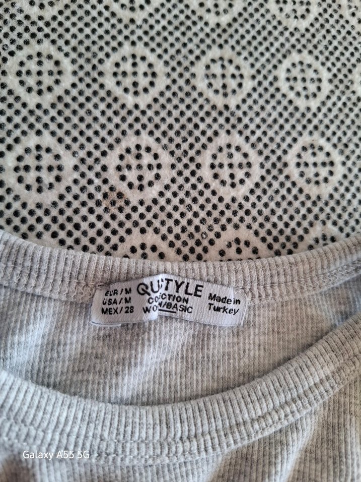 Gri Kadın Kolsuz Triko Atlet - Görsel 3