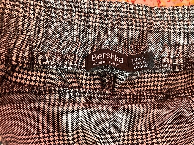 Bershka ekoseli pantolon
