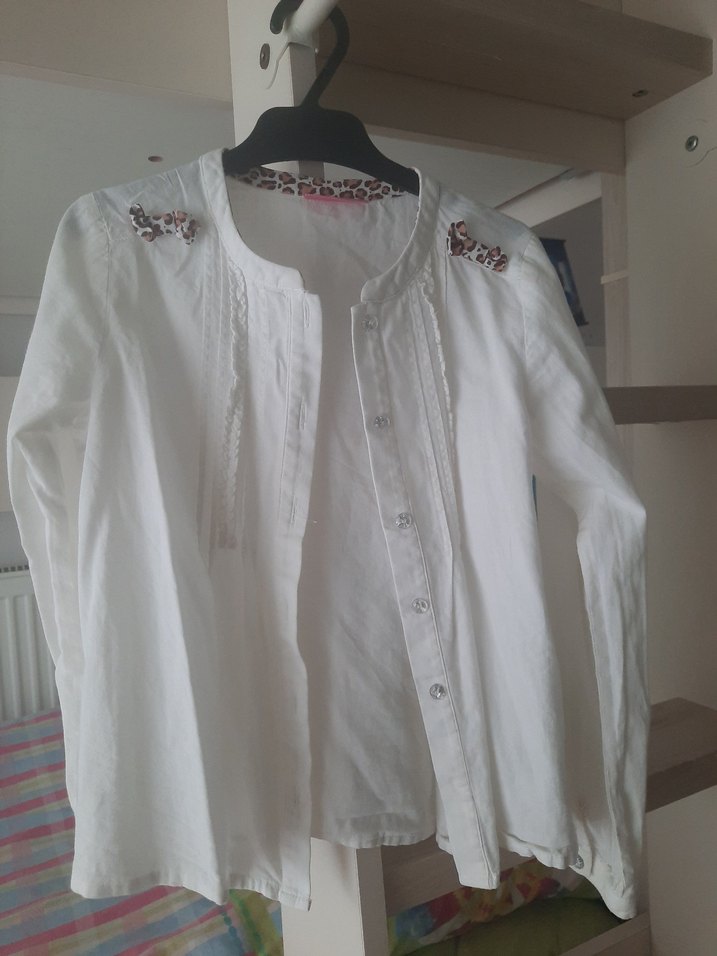 Beyaz Pamuklu Uzun Kollu Kız Gömleği - Görsel 2