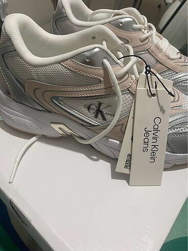 39 Beden Calvin Klein spor sneaker