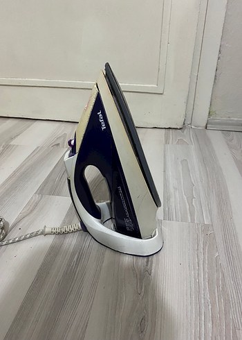 Beden Renk Beyaz Gri Buharlı Ütü