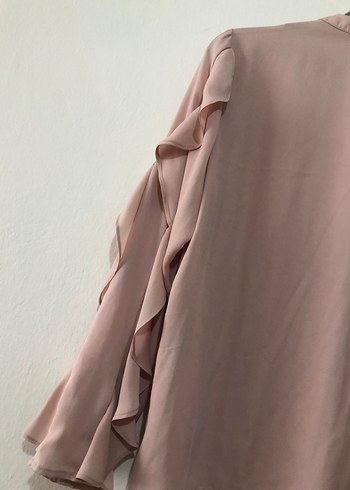 s Beden Zara Bej Renkli Fırfırlı Uzun Kollu Kadın Gömlek