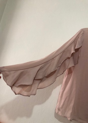 Zara Zara Bej Renkli Fırfırlı Uzun Kollu Kadın Gömlek