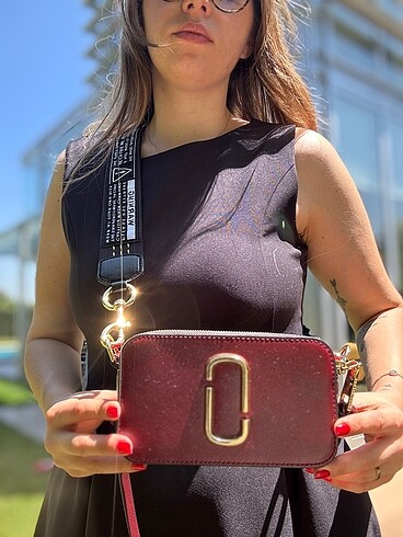 Beden Marc Jacobs Snapshot