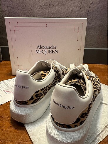 39 Beden McQueen Leopar Sneaker