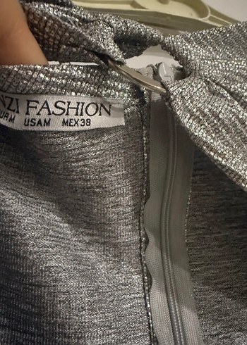 Gri simli mini elbise - Görsel 2