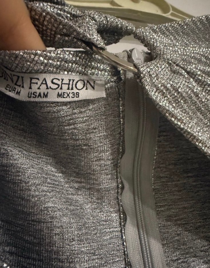 Gri simli mini elbise - Görsel 2