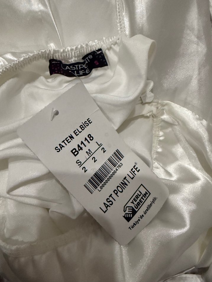 Saten bel dekolteli elbise - Görsel 3