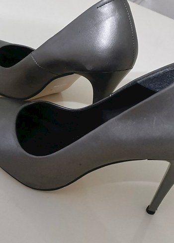 Gri Minimalist Stiletto Kadın Topuklu Ayakkabı - Görsel 2