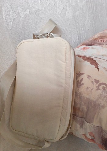 Beyaz kol Çantası - Görsel 3