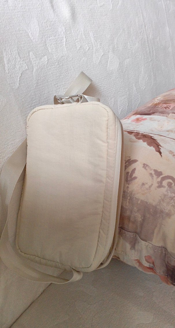 Beyaz kol Çantası - Görsel 3