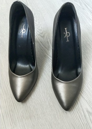 Bej Kadın Stiletto Topuklu Ofis Ayakkabısı