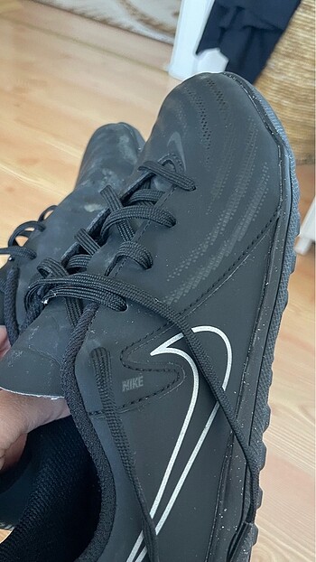 35 Beden Nike krampon
