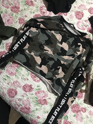 Kısa zayıflar için sweatshırt