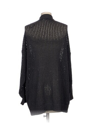 s Beden Pull and Bear Hırka %70 İndirimli.