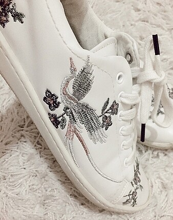 Zara sneakar