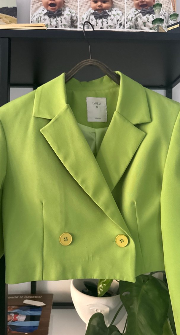 Düğmeli Kısa Yeşil Kadın Blazer Ceket - Görsel 2