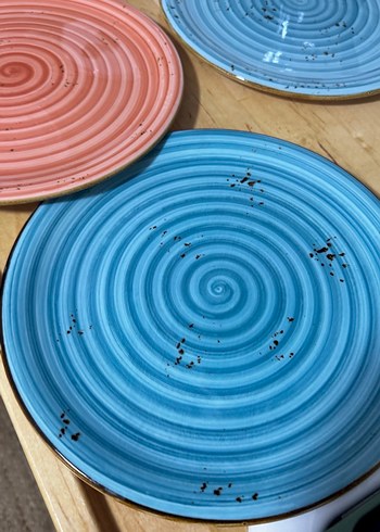 Renkli Yuvarlak Tabaklar - Görsel 4