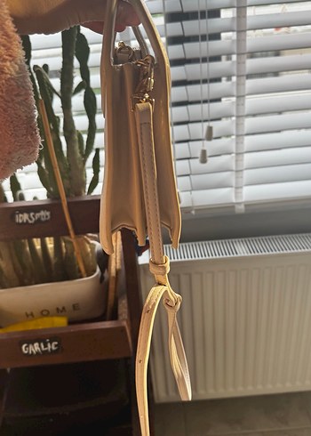 Mango yandan caprazli canta - Görsel 2