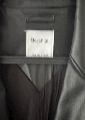 Bershka Kadın Siyah Deri Ceket, Düğmeli, Normal Boy - Görsel 3