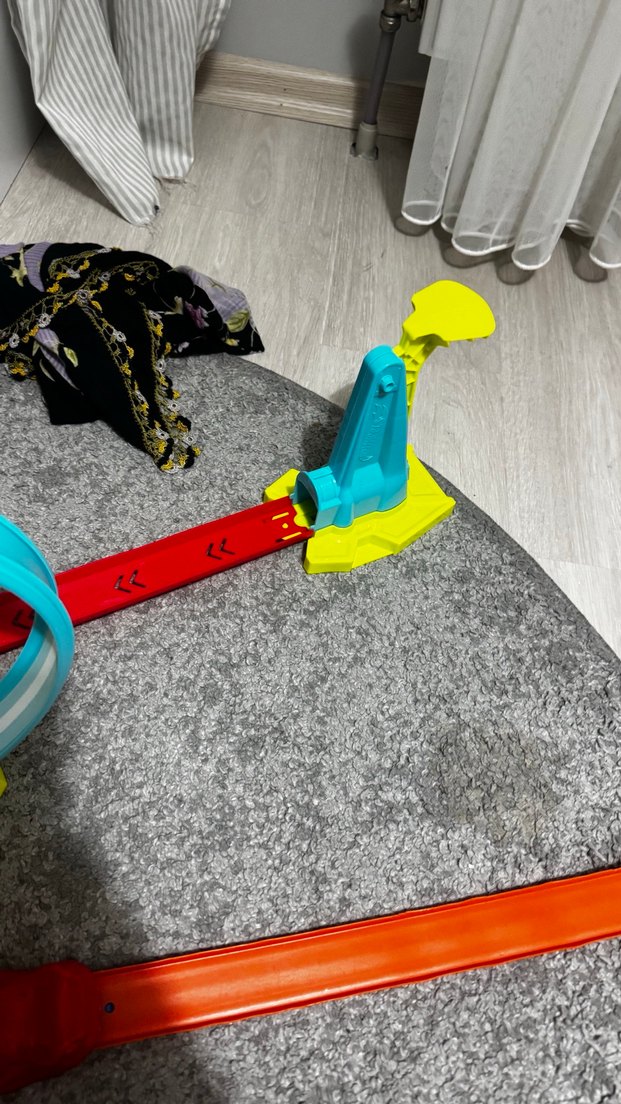 Renkli Hot Wheels Yarış Seti - Görsel 4