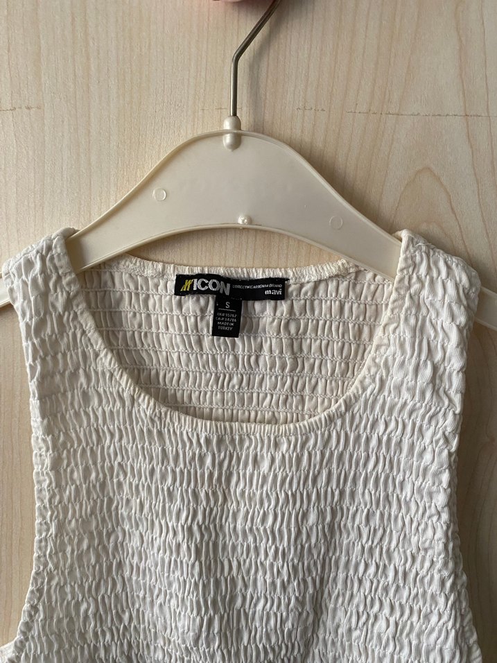 Beyaz Kısa Kesim Kolsuz Crop Top - Görsel 2