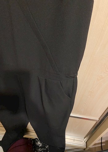 Siyah V Yaka Kolsuz Kadın Tulum - Görsel 4