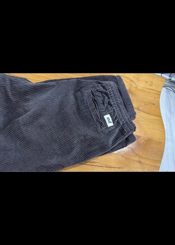 Fitilli Zara pantolon açık renkli satıldı - Görsel 5