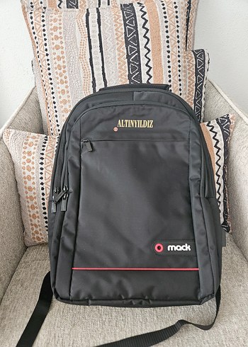 Siyah Laptop Sırt Çantası