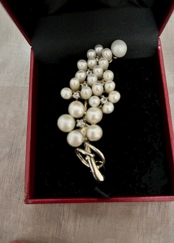 Beden beyaz Renk İnci Boncuklu Kadın Broş