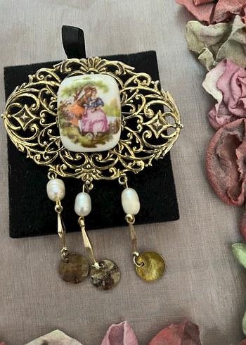 İşlemeli Altın Renk Vintage Broş - Görsel 5