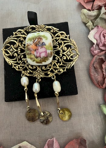 İşlemeli Altın Renk Vintage Broş - Görsel 3