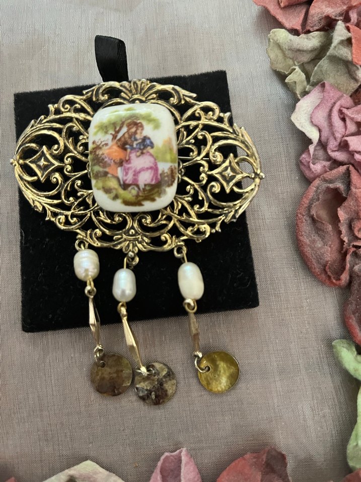 İşlemeli Altın Renk Vintage Broş - Görsel 5