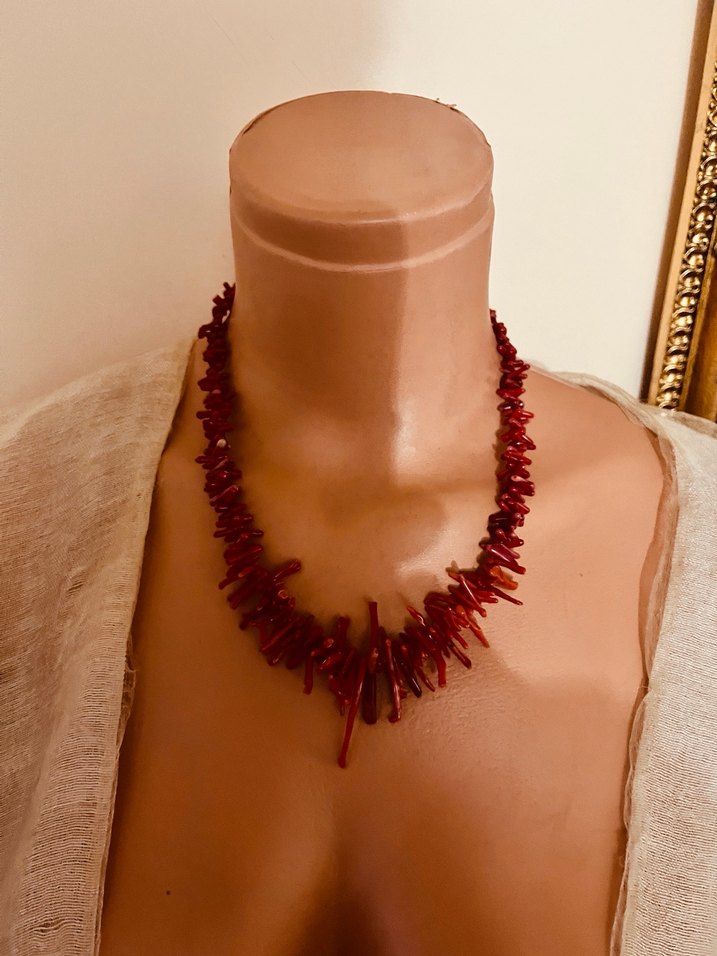 Uzun Kırmızı Boncuklu Bohem Kolye - Görsel 4