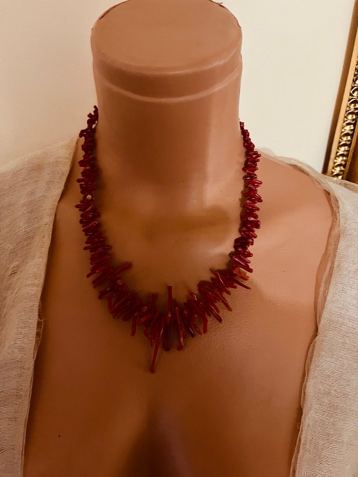 Uzun Kırmızı Boncuklu Bohem Kolye - Görsel 5