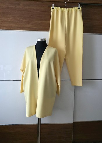 Mango Pastel Sari Rahat Ve Sik İkili Takim