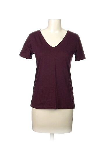 Diğer T-shirt %70 İndirimli.