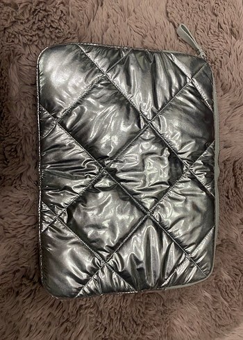 H&M İpad Case - Görsel 3