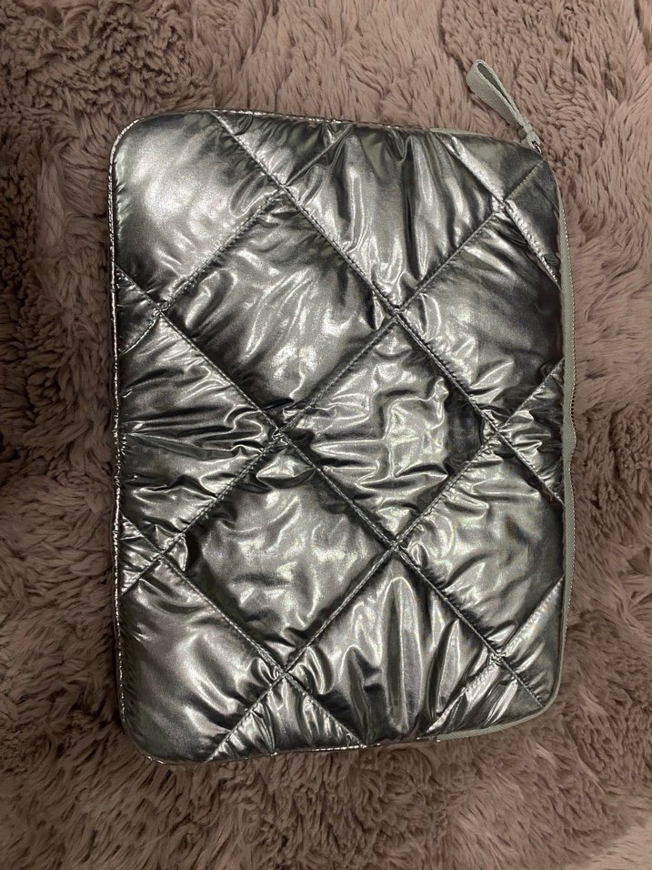 H&M İpad Case - Görsel 3